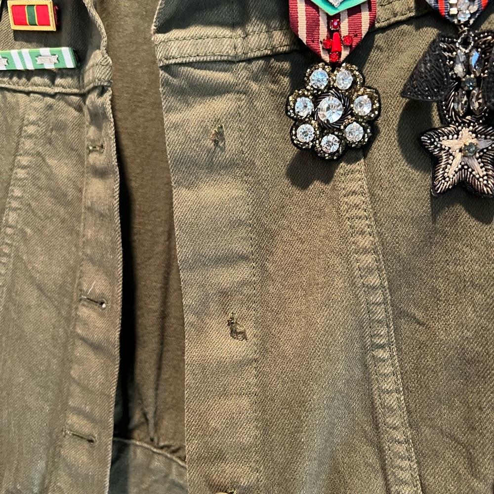 Alice and Olivia Chloe Embroidered Green Army Jacket - Picture 3 of 4